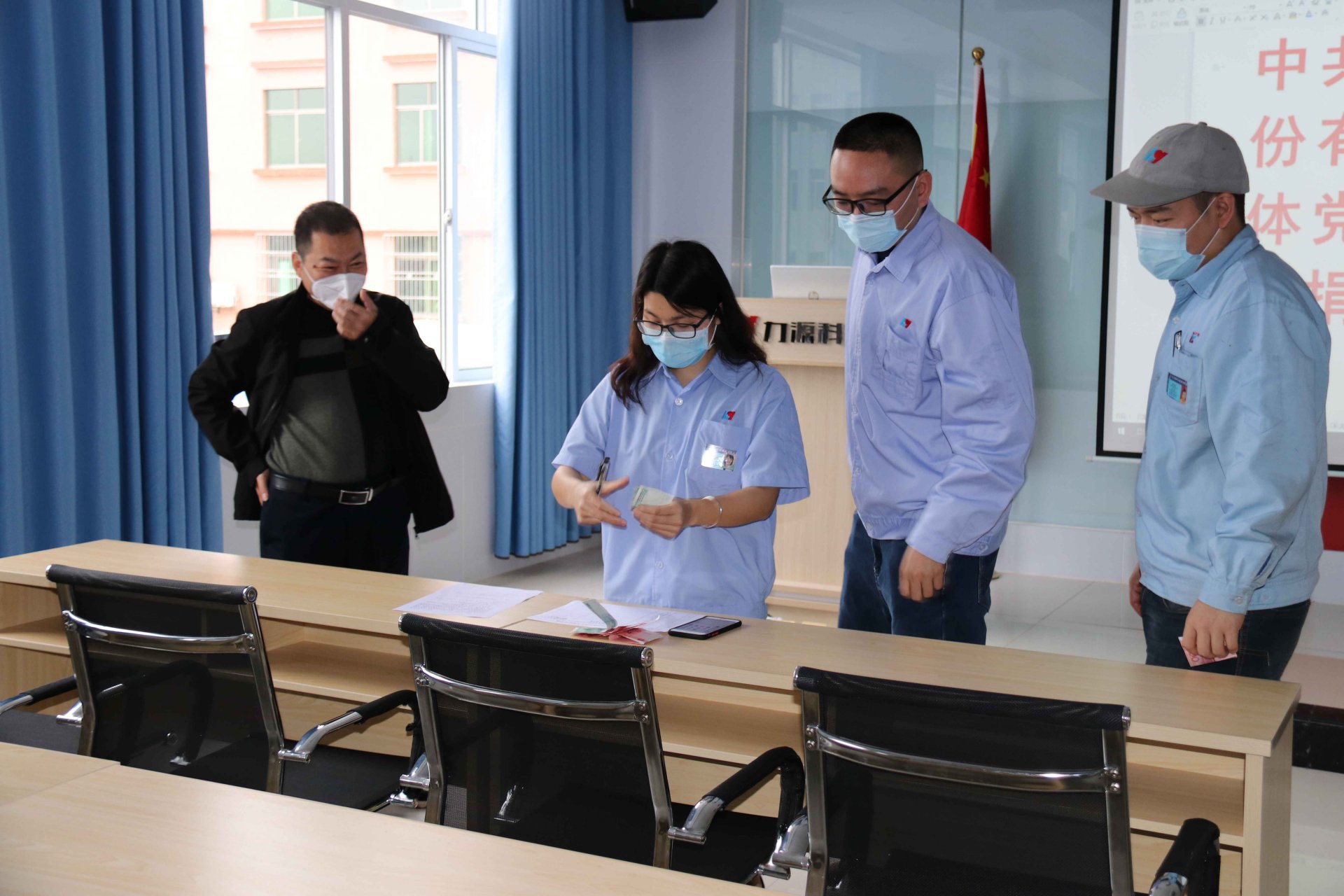 Bevictor韦德官网党支部捐款活动